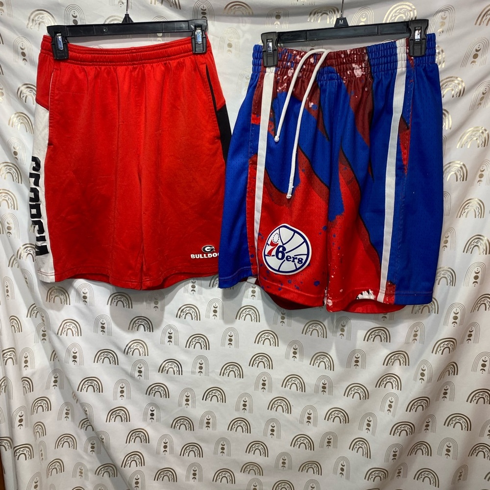 Mitchell & Ness Red Hardwood Classics Shorts 76ers and Georgia Bulldog Athletic